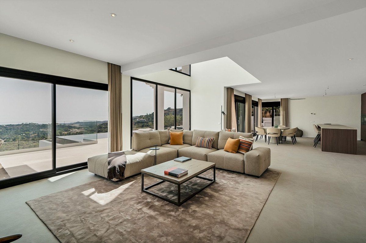 5 Bed Detached Villa in Benahavís