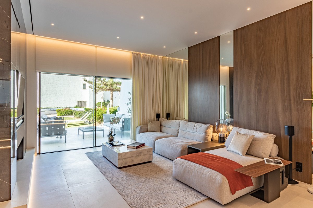 4 Bed Townhouse in The Golden Mile