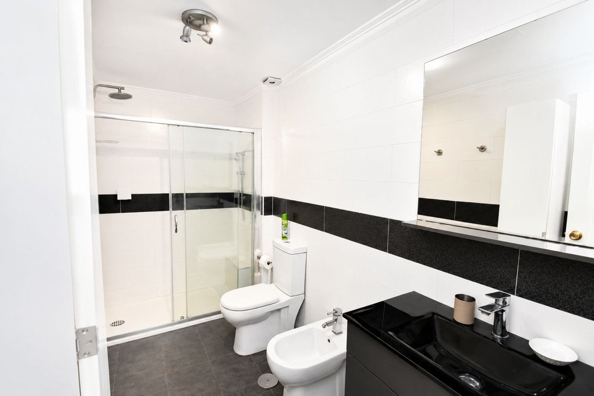 2 Bed Middle Floor Apartment in El Chaparral