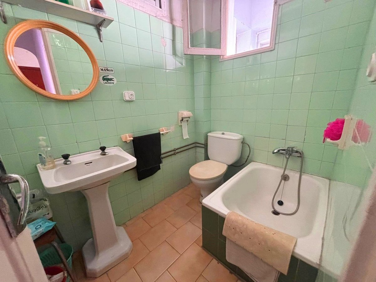 3 Bed Middle Floor Apartment in Málaga