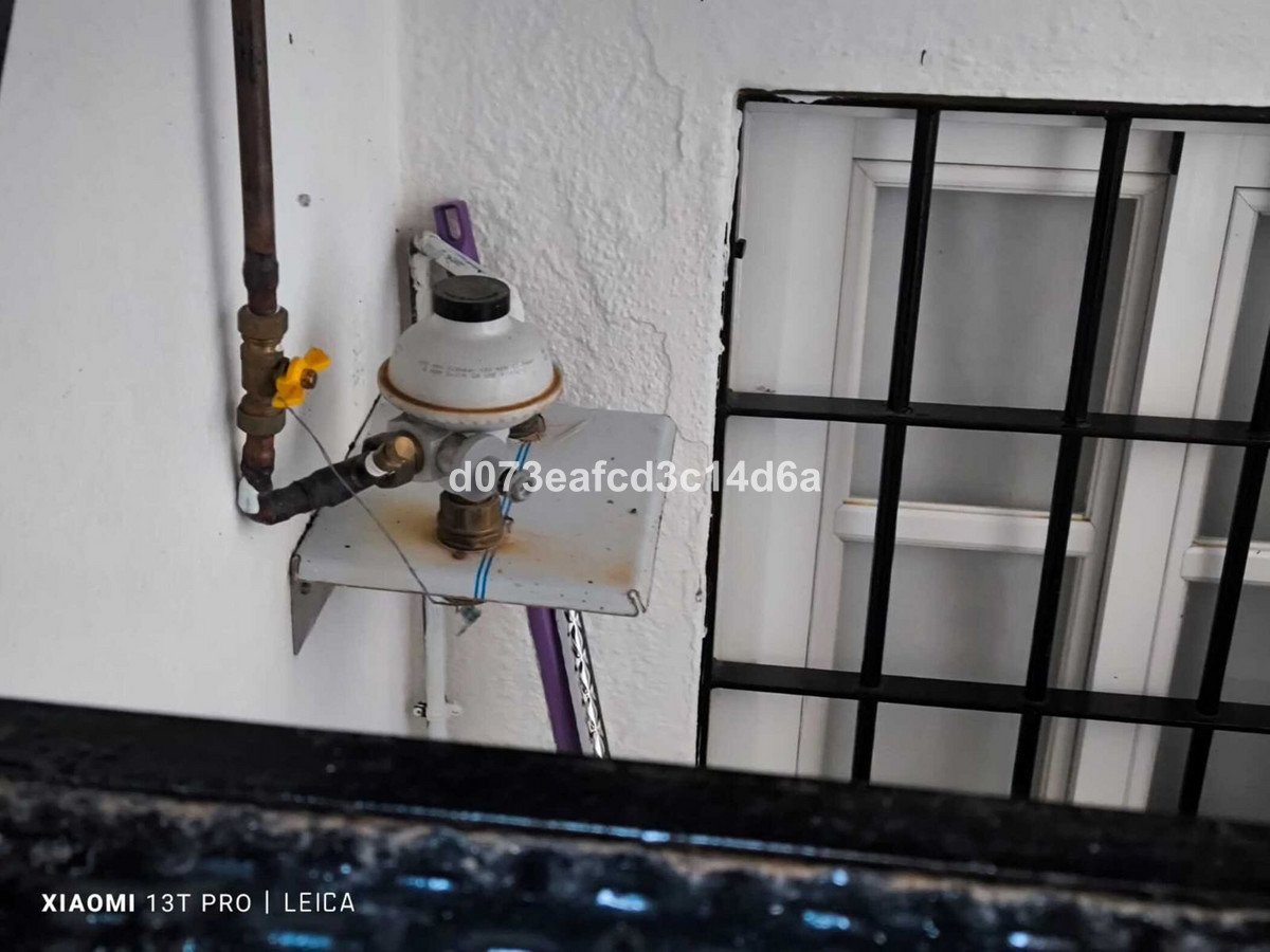 4 Bed Middle Floor Apartment in Ronda