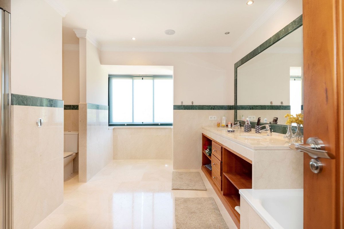 6 Bed Detached Villa in Arcos de la Frontera