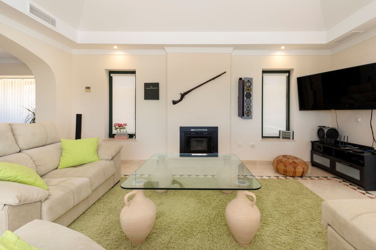 6 Bed Detached Villa in Arcos de la Frontera