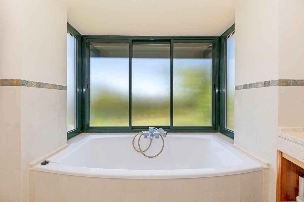 6 Bed Detached Villa in Arcos de la Frontera