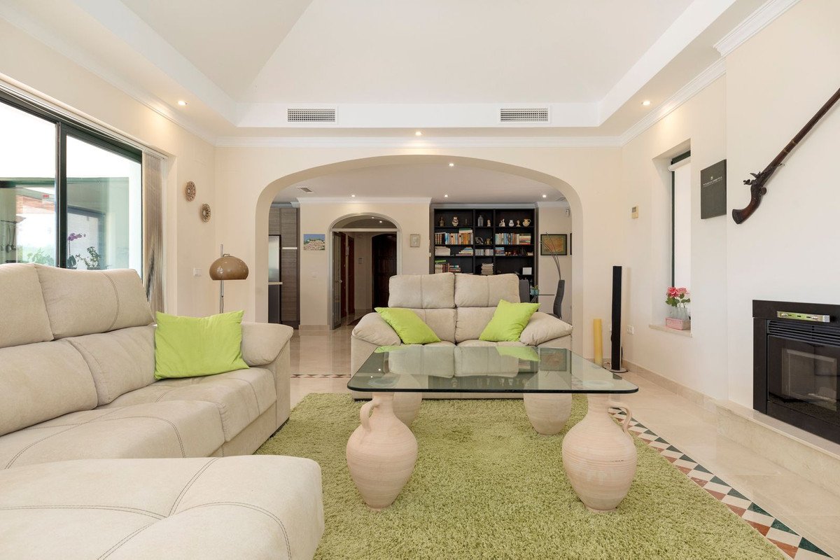 6 Bed Detached Villa in Arcos de la Frontera
