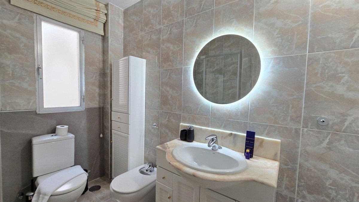 4 Bed Ground Floor Apartment in Málaga