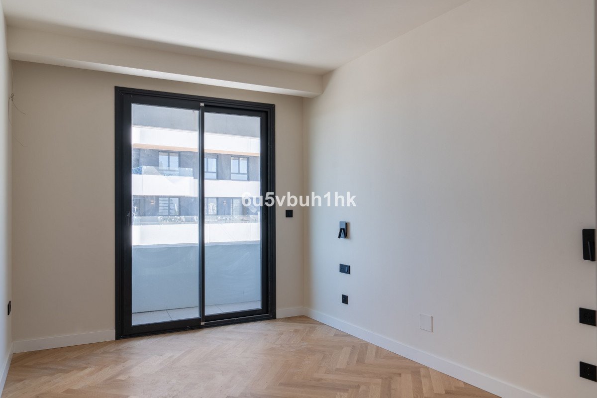 2 Bed Middle Floor Apartment in Málaga