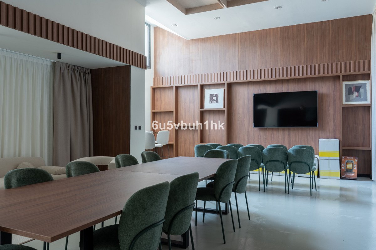 2 Bed Middle Floor Apartment in Málaga