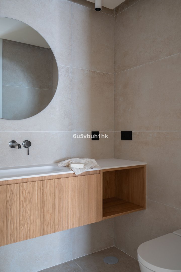 2 Bed Middle Floor Apartment in Málaga