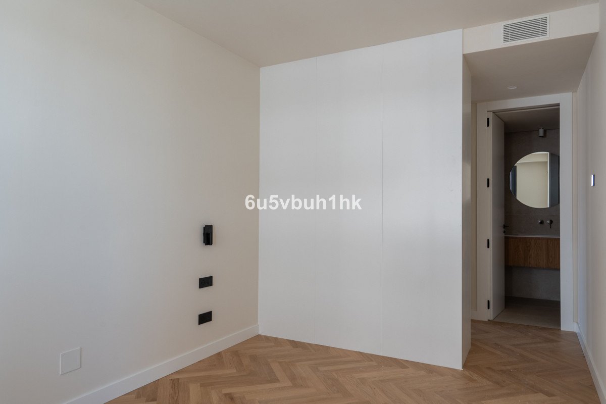 2 Bed Middle Floor Apartment in Málaga