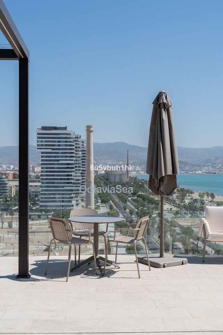 2 Bed Middle Floor Apartment in Málaga