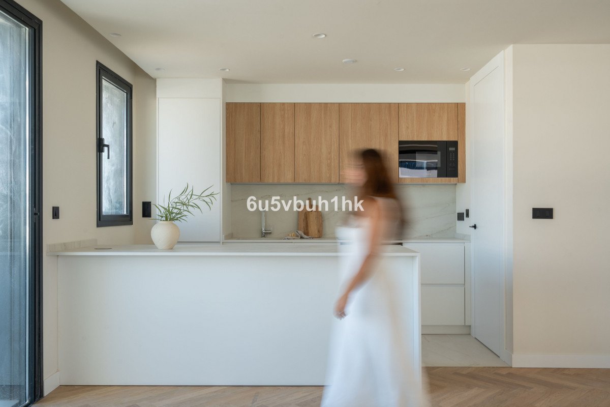 2 Bed Middle Floor Apartment in Málaga