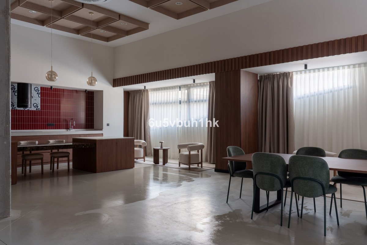 2 Bed Middle Floor Apartment in Málaga