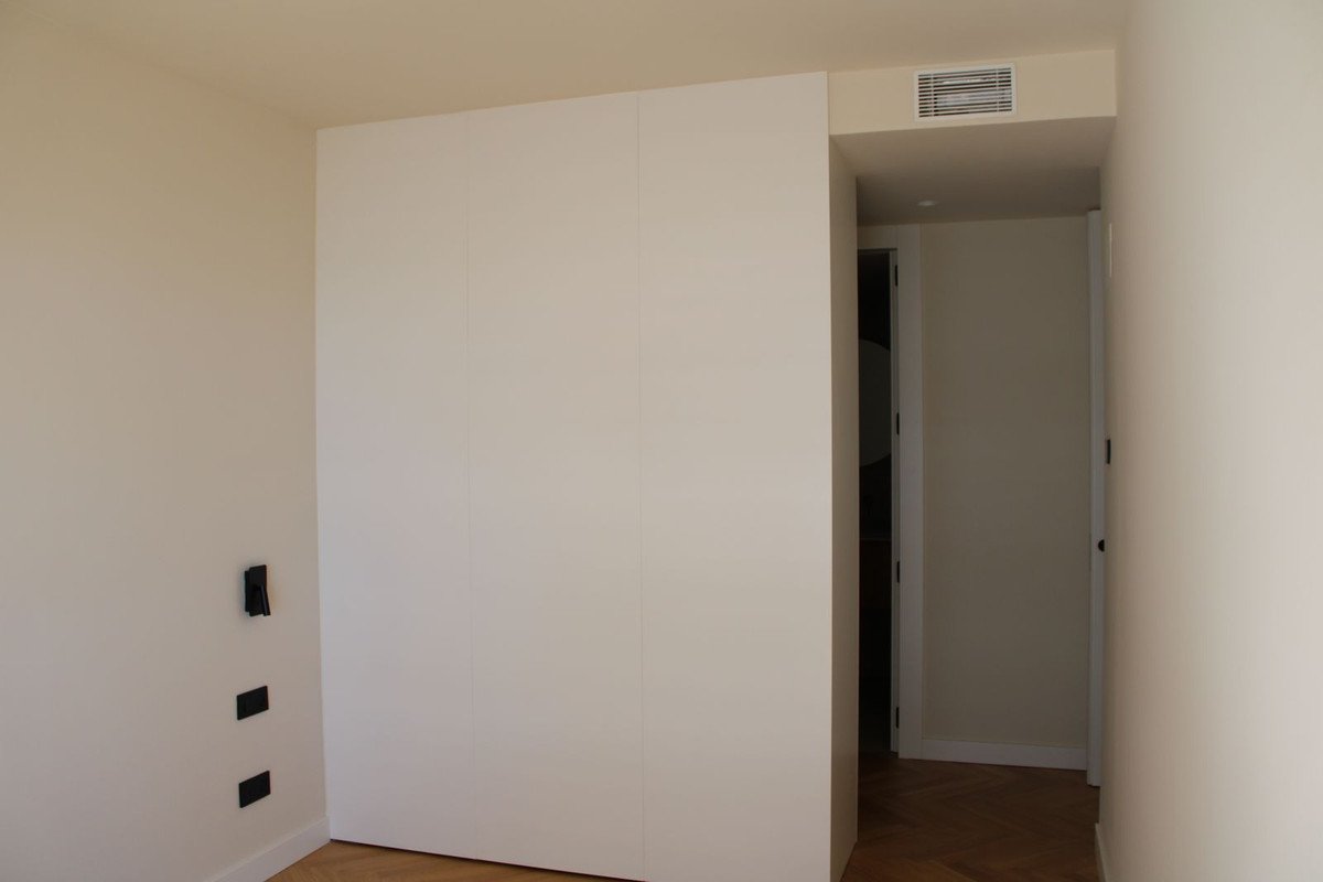 4 Bed Middle Floor Apartment in Málaga