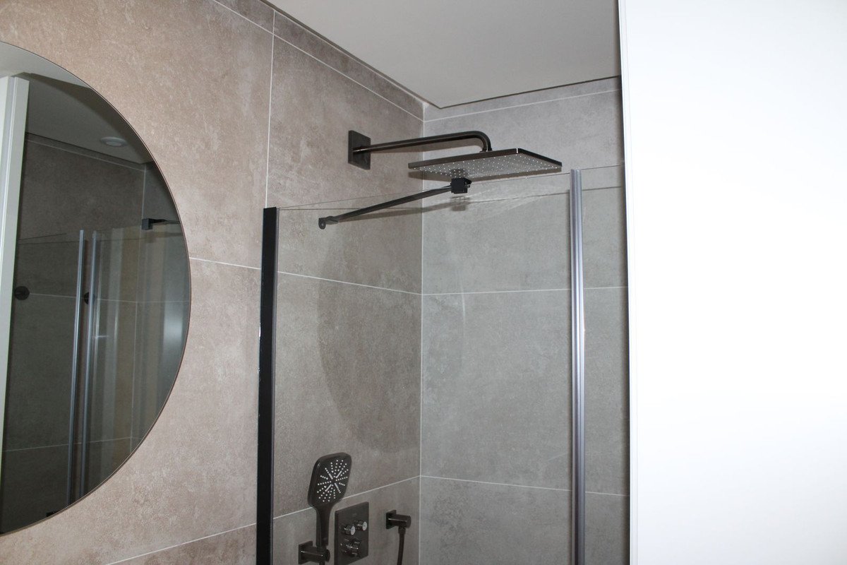 4 Bed Middle Floor Apartment in Málaga