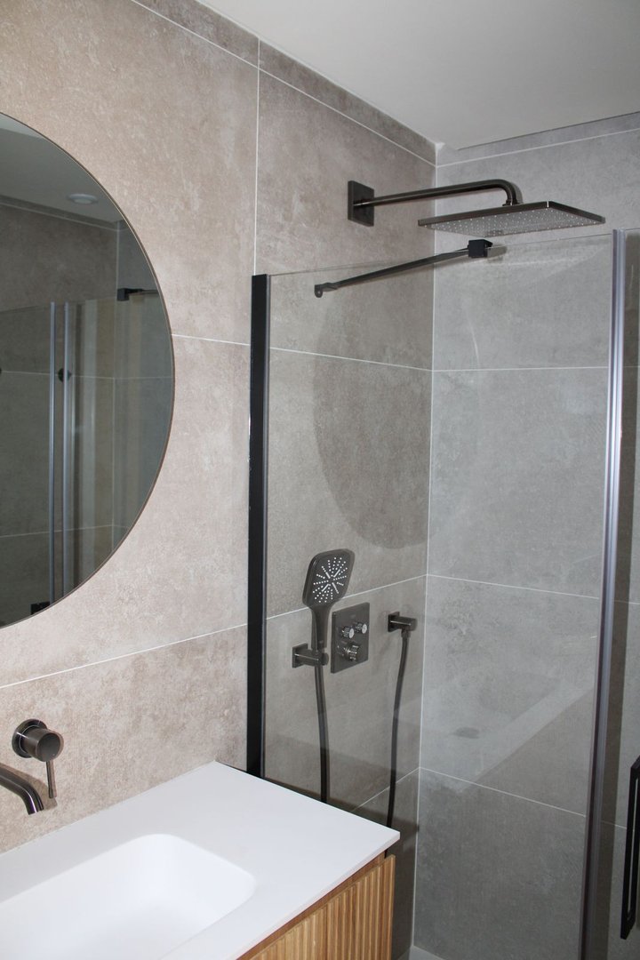 4 Bed Middle Floor Apartment in Málaga