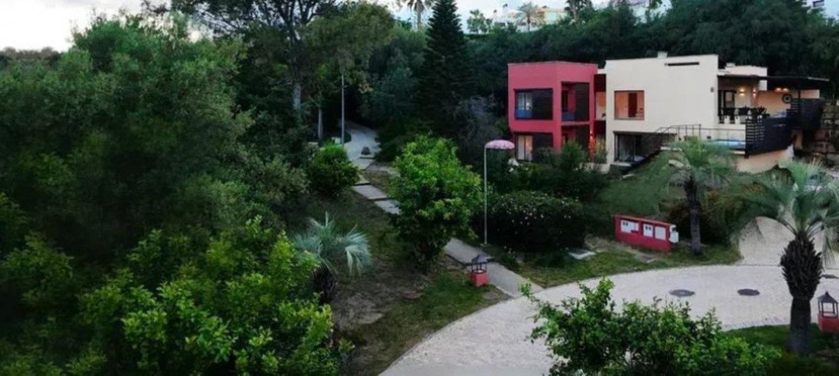 4 Bed Detached Villa in Estepona