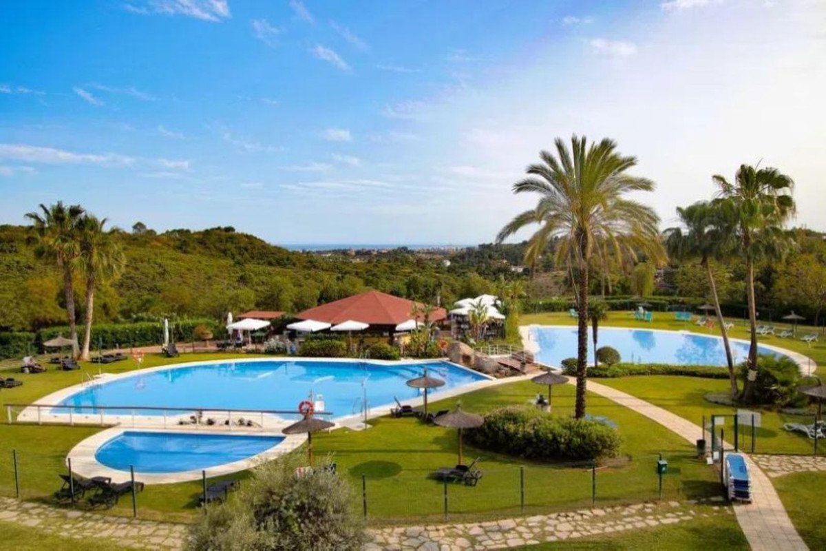 4 Bed Detached Villa in Estepona