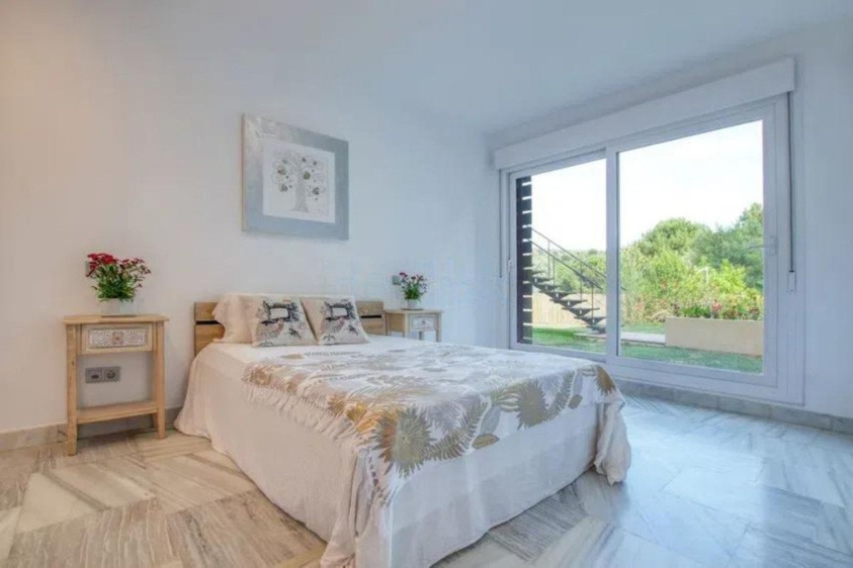 4 Bed Detached Villa in Estepona