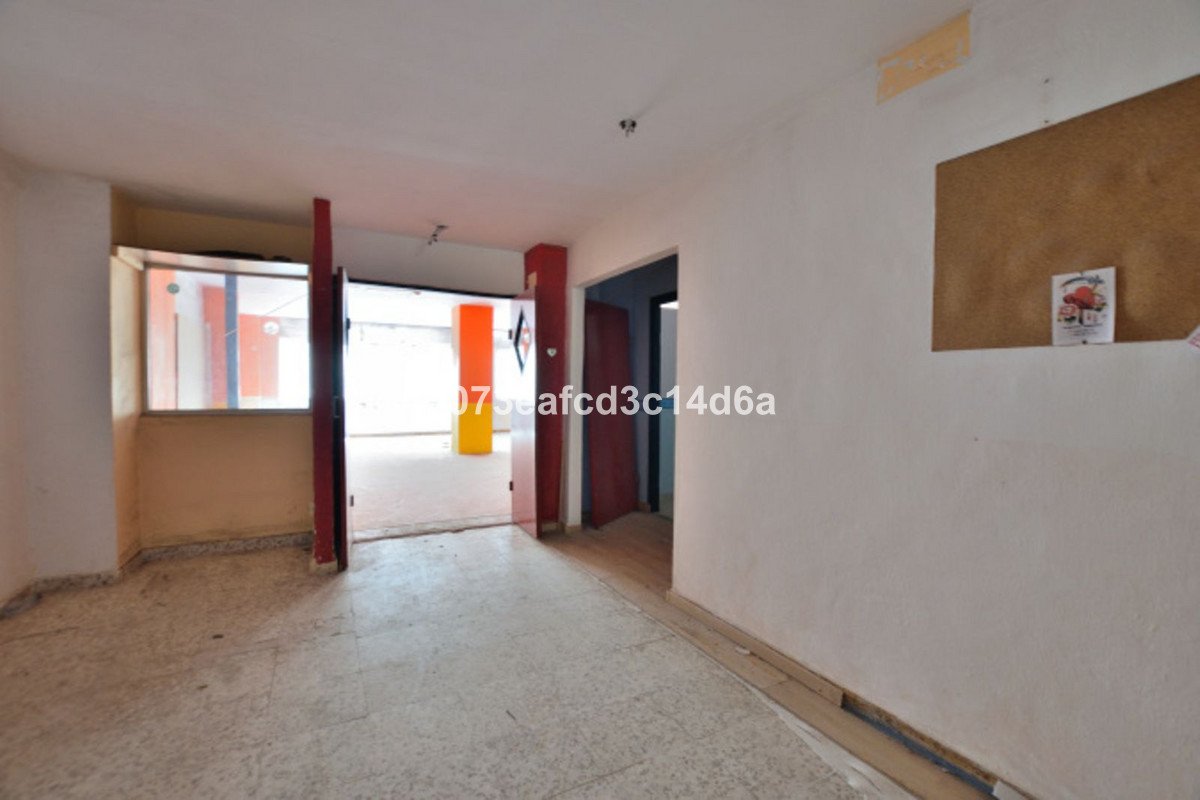 6 Bed Office in Ronda