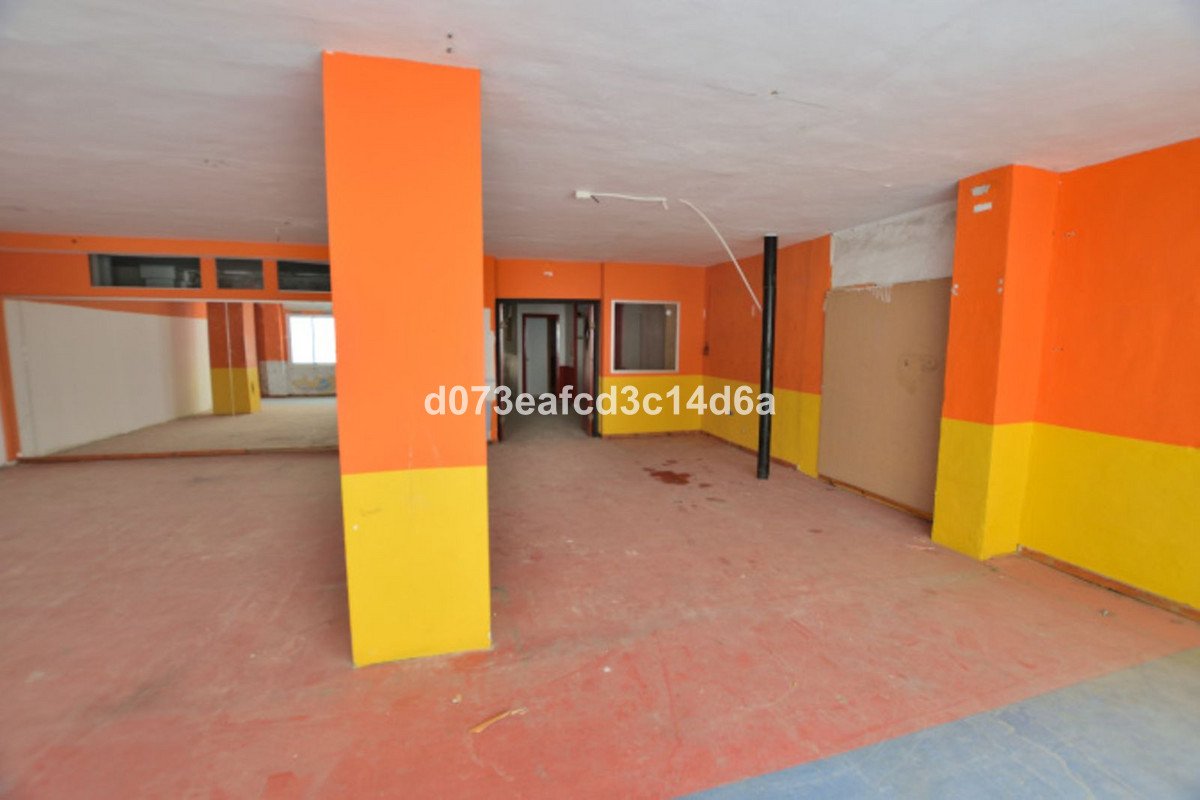 6 Bed Office in Ronda