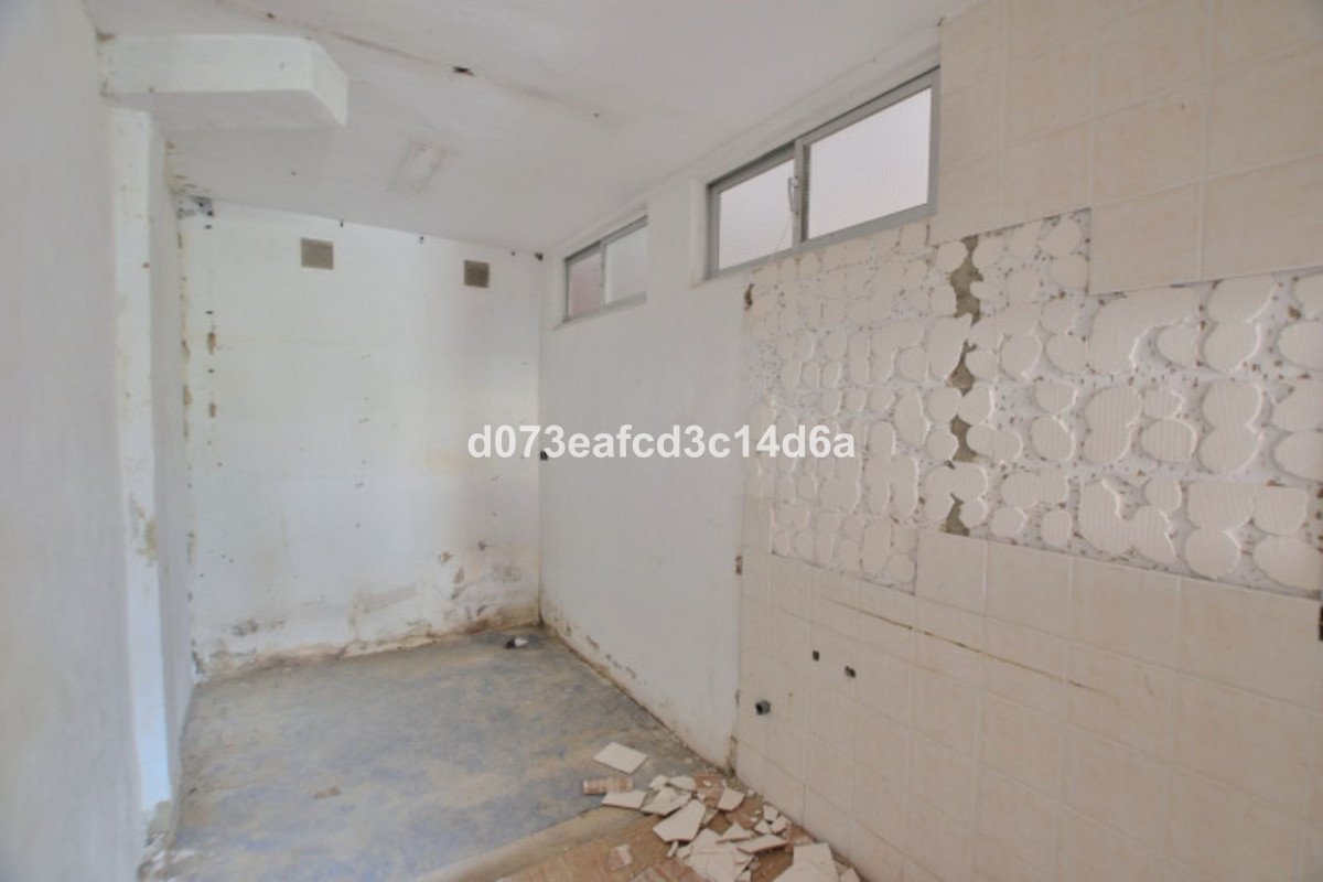 6 Bed Office in Ronda