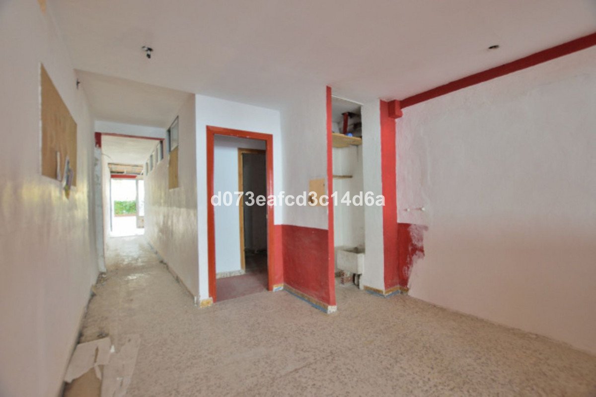 6 Bed Office in Ronda