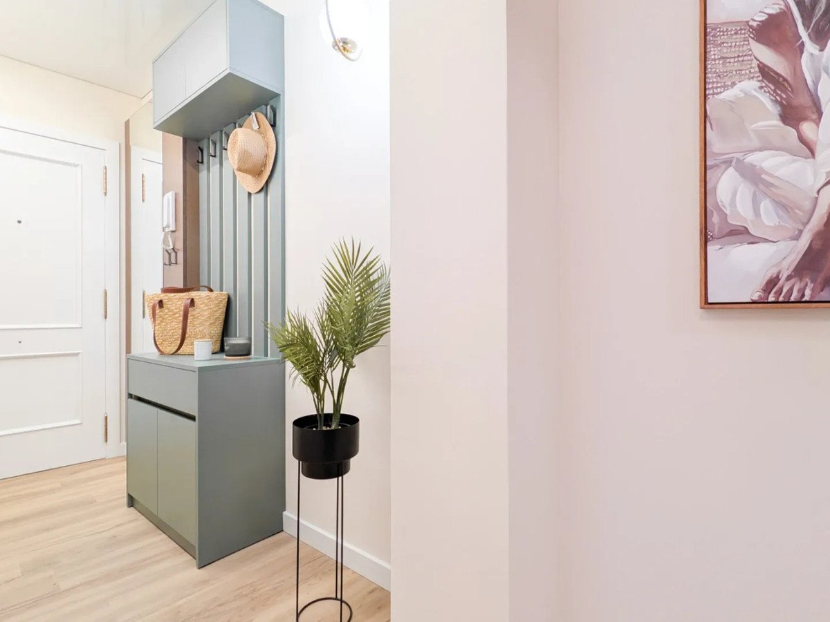 2 Bed Middle Floor Apartment in Parque de las Naciones