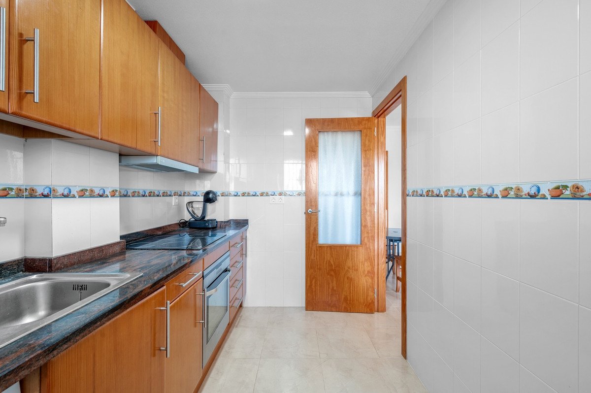 3 Bed Middle Floor Apartment in Orihuela Costa