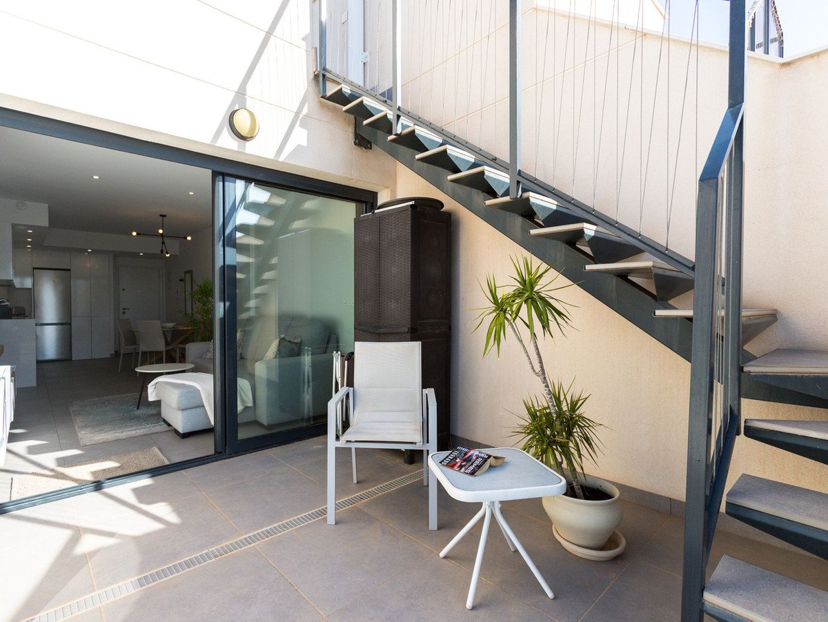 2 Bed Penthouse in Villamartin