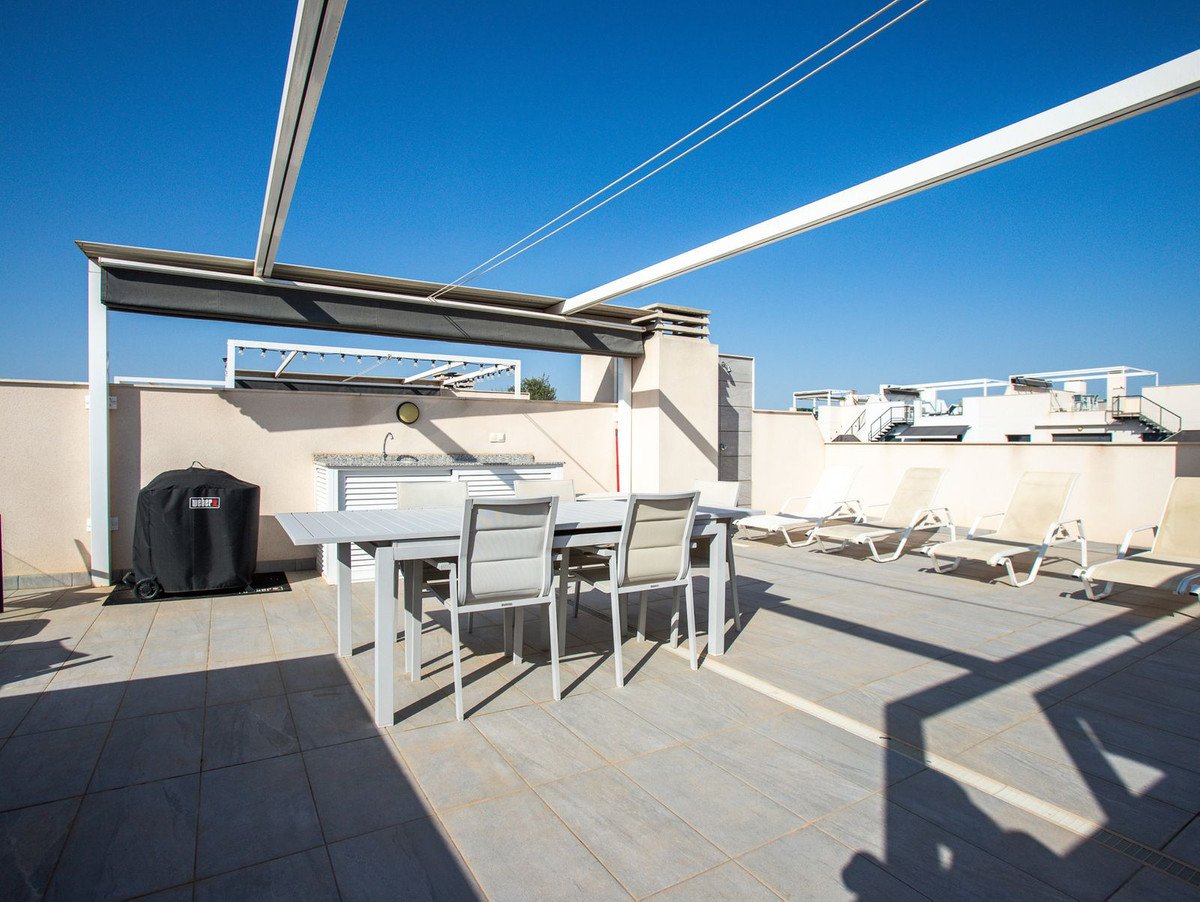 2 Bed Penthouse in Villamartin