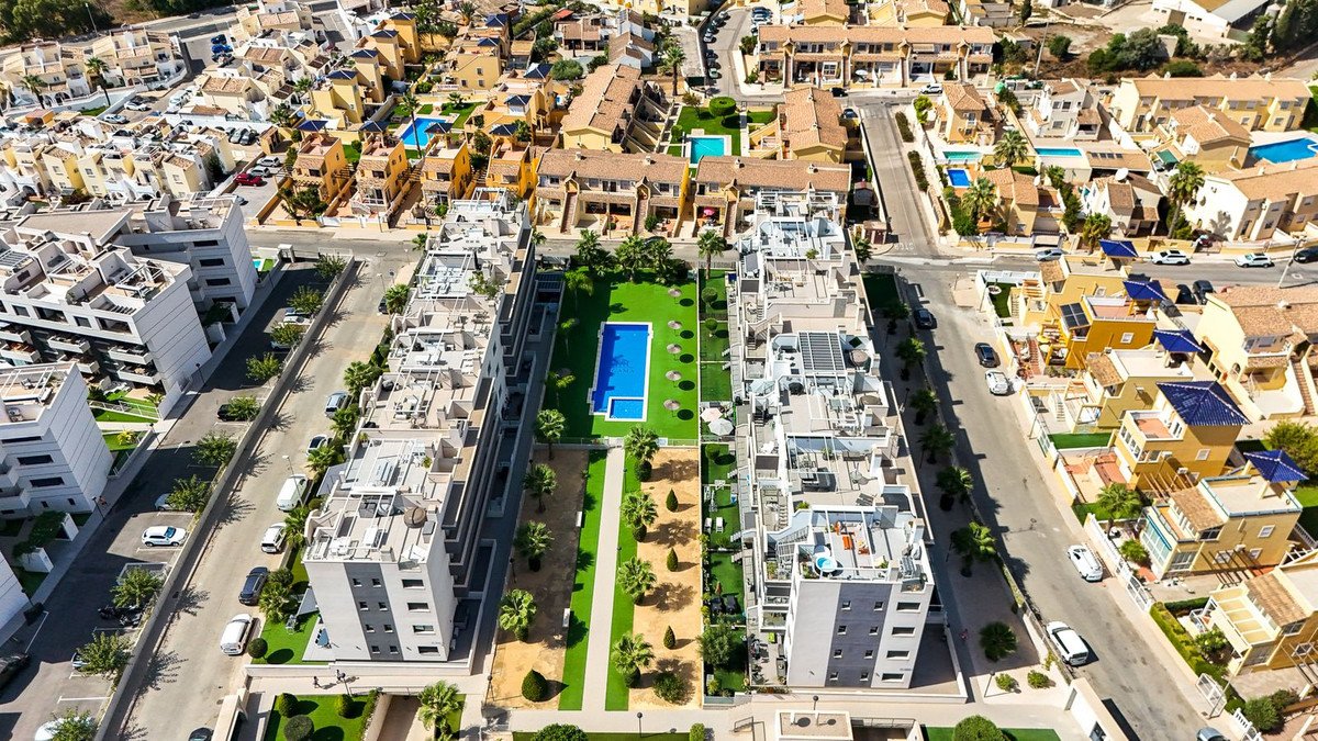 2 Bed Penthouse in Villamartin