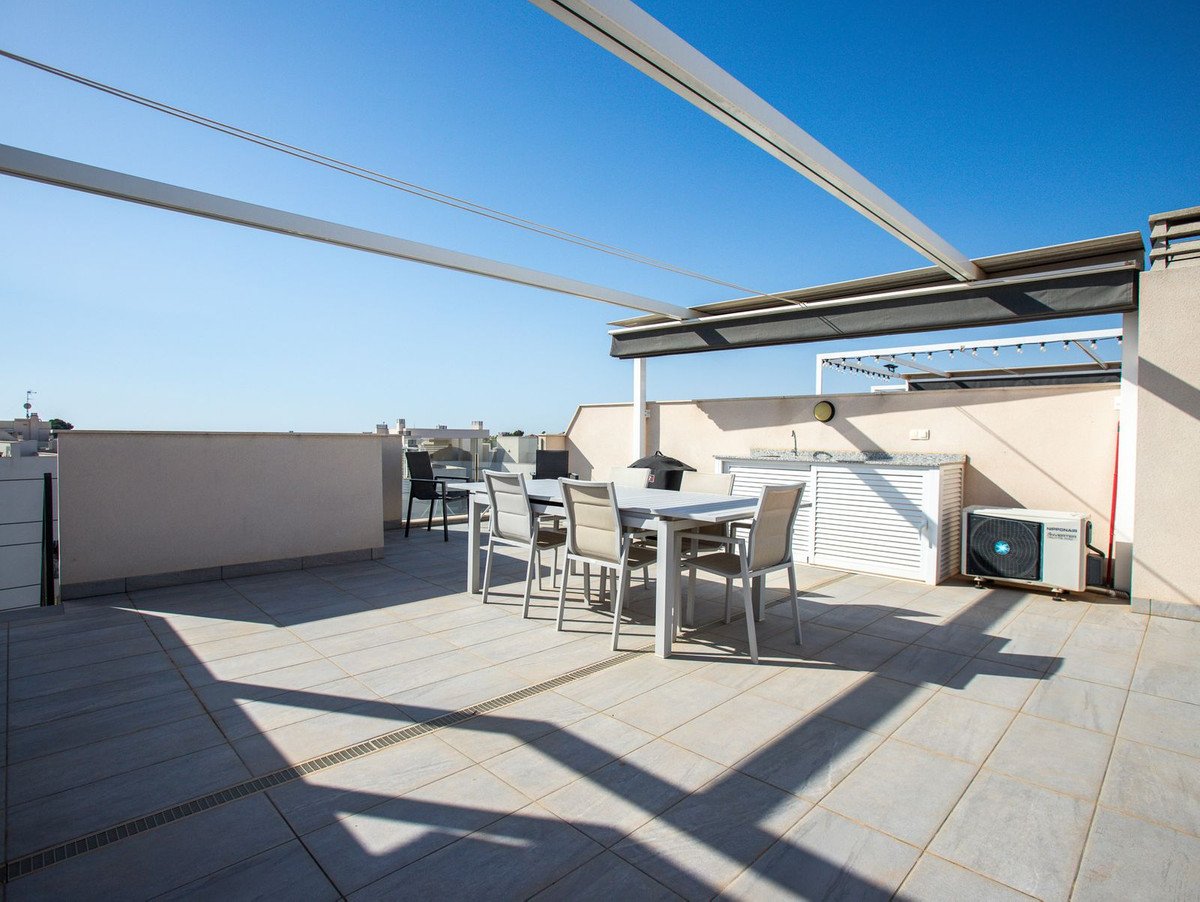 2 Bed Penthouse in Villamartin