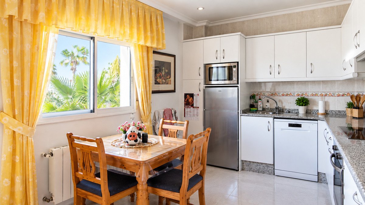 3 Bed Townhouse in Benferri