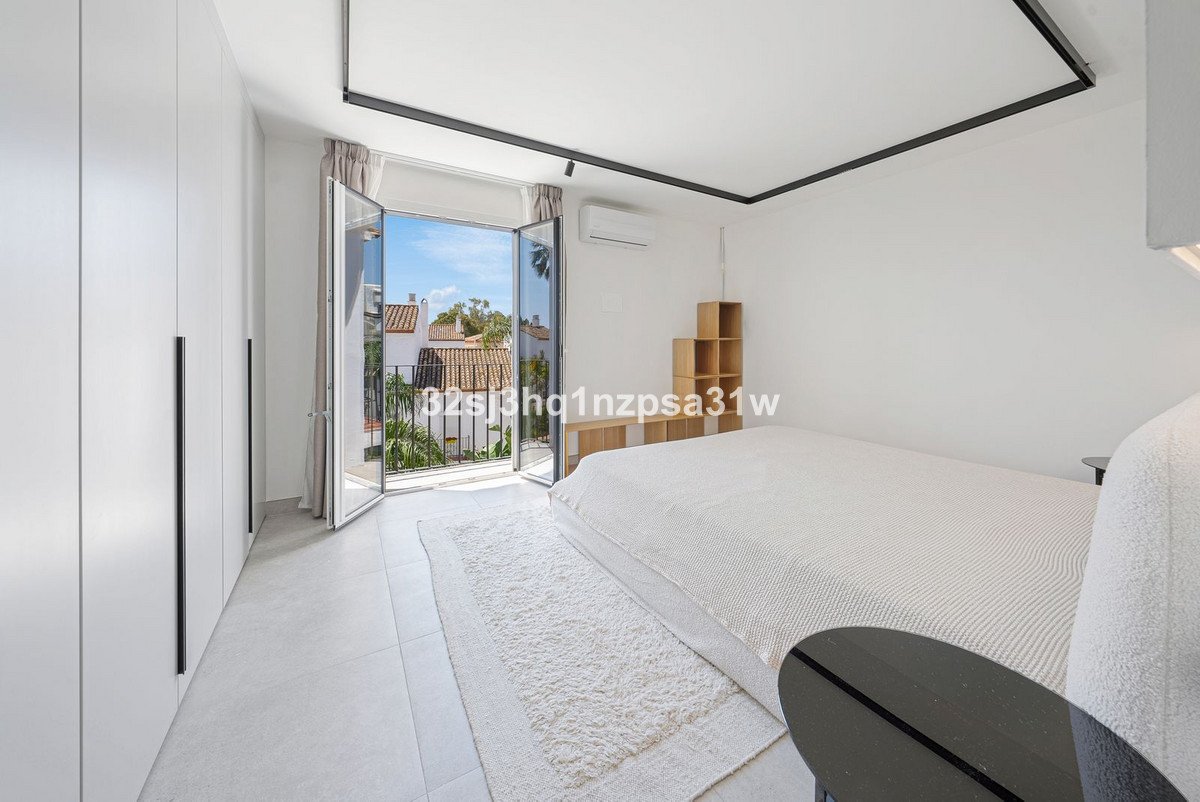 2 Bed Penthouse in Estepona