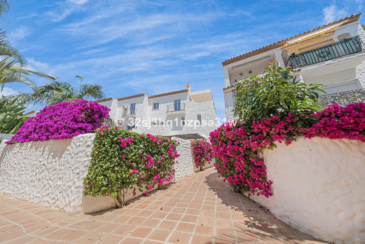2 Bed Penthouse in Estepona