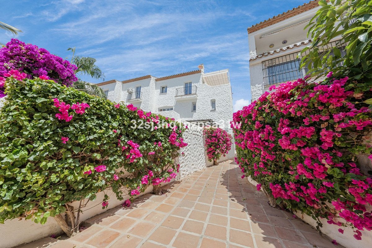 2 Bed Penthouse in Estepona