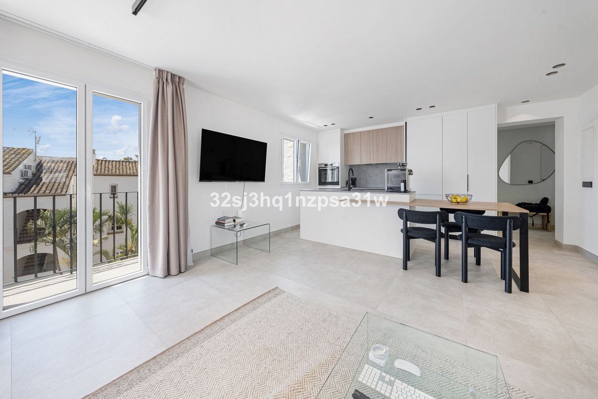 2 Bed Penthouse in Estepona