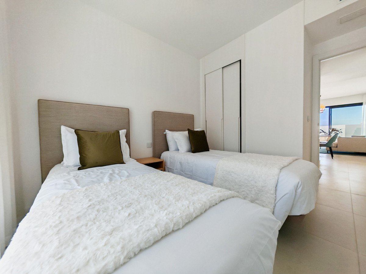 3 Bed Middle Floor Apartment in Fuengirola
