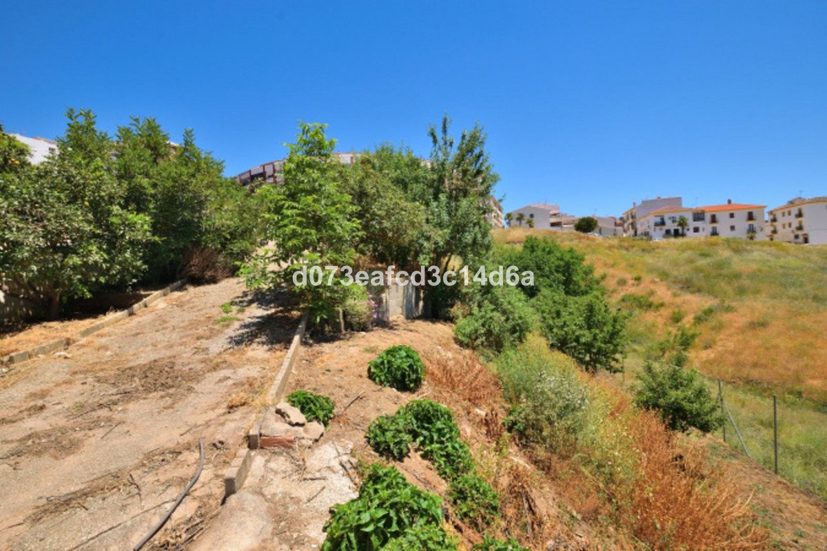 Commercial Plot in Ronda