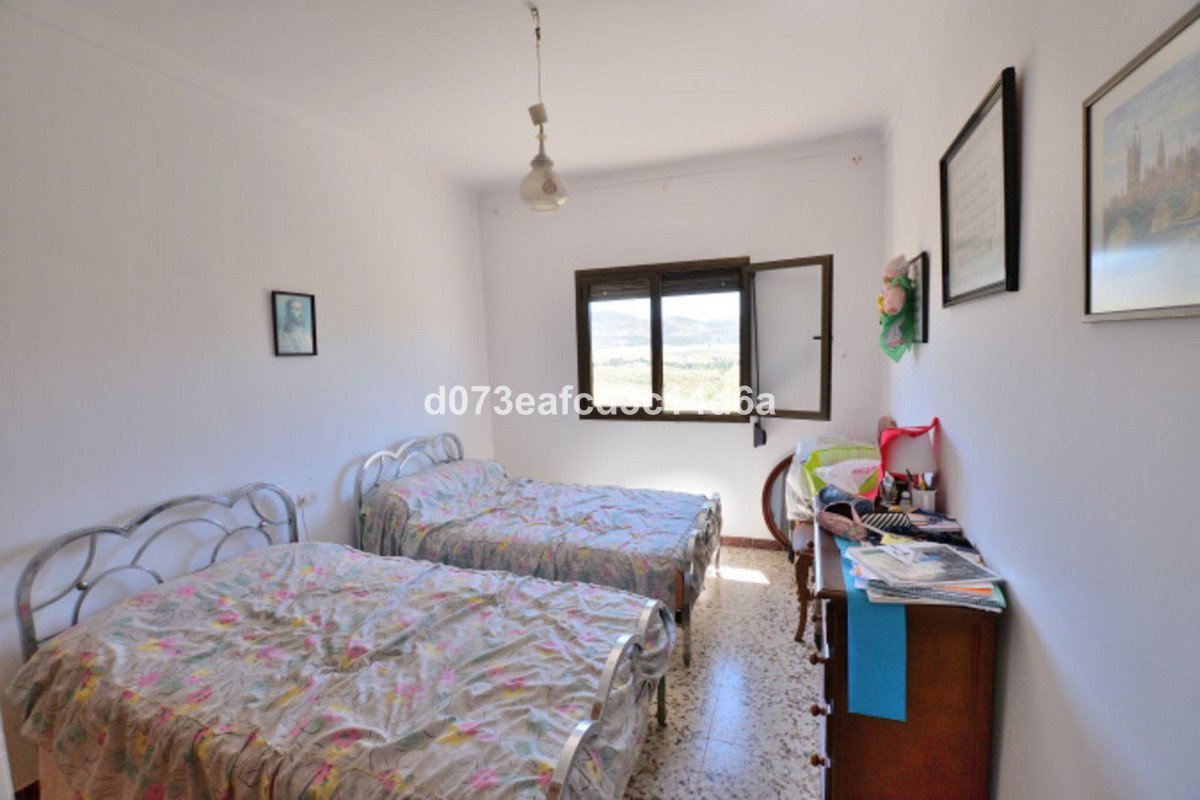 Commercial Plot in Ronda