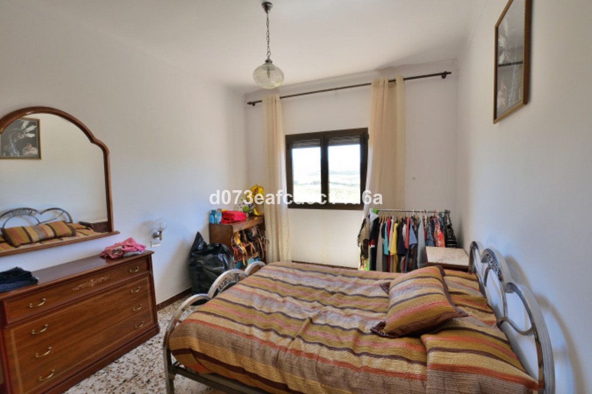 Commercial Plot in Ronda
