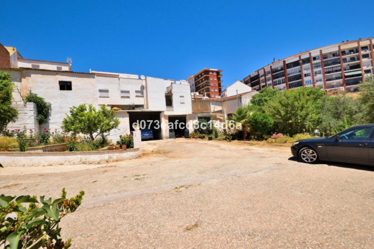 Commercial Plot in Ronda