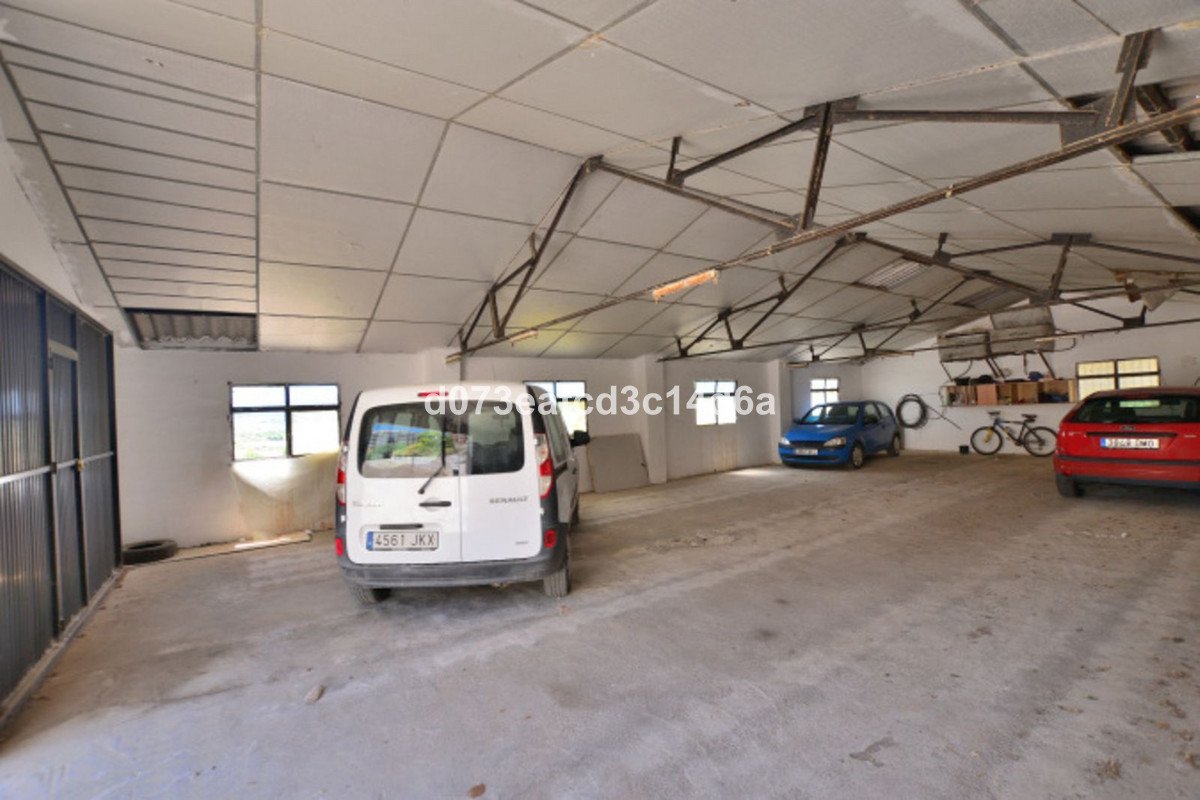 Commercial Plot in Ronda