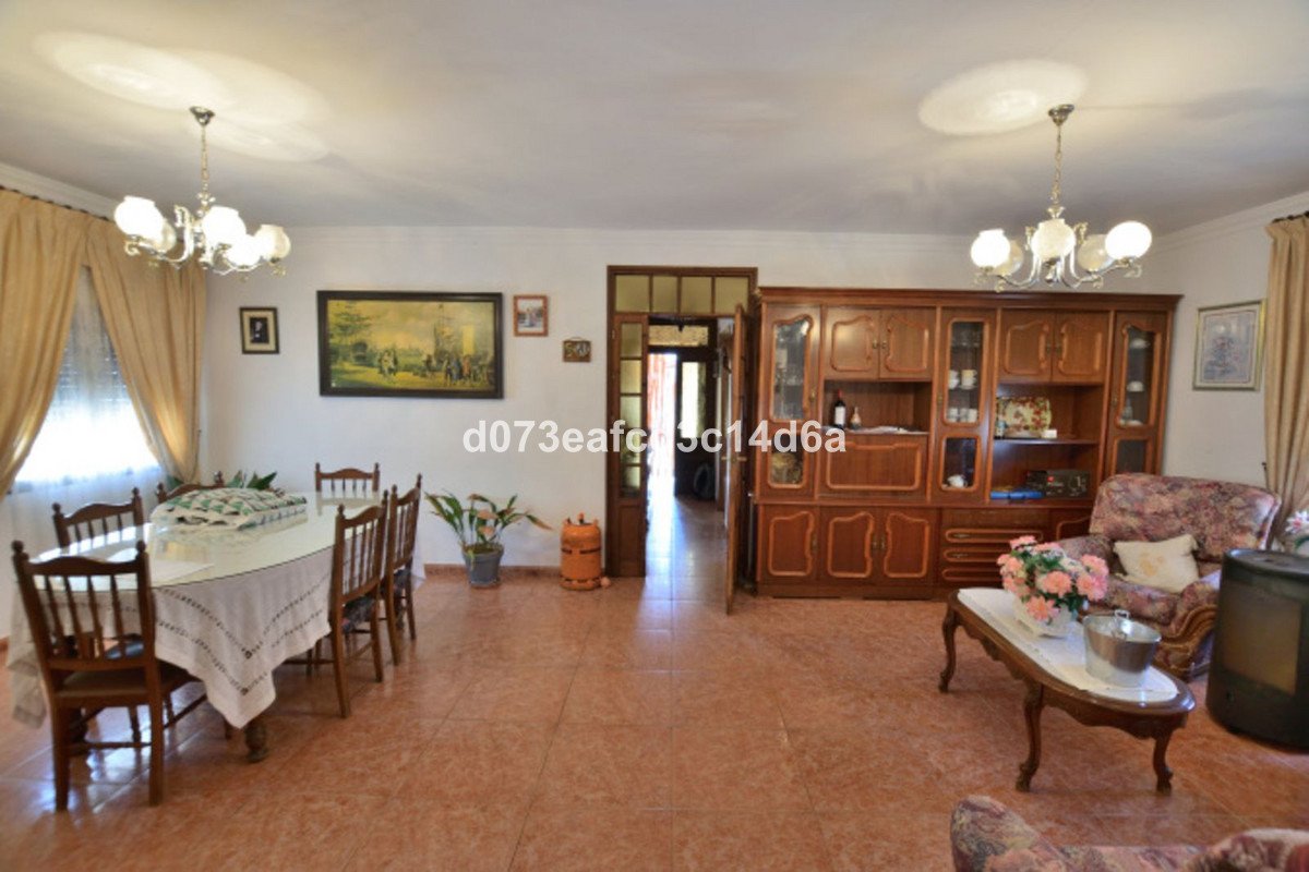Commercial Plot in Ronda