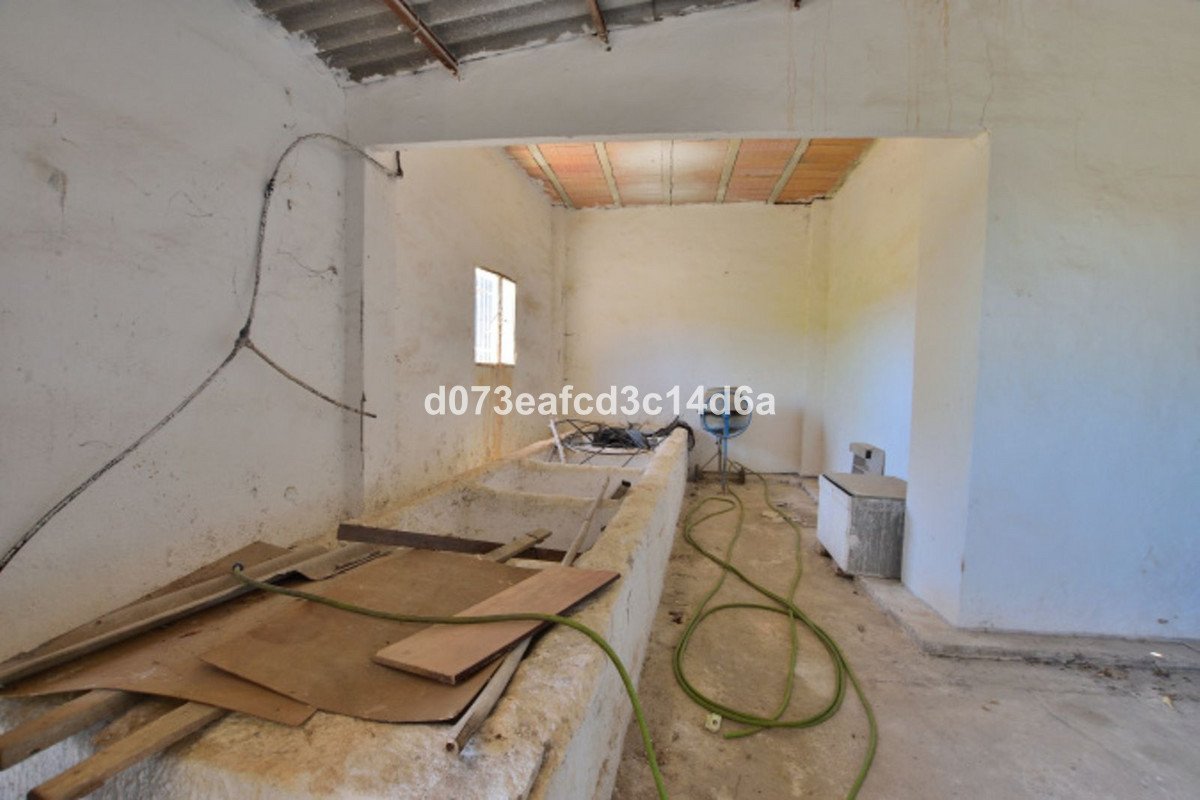 Commercial Plot in Ronda