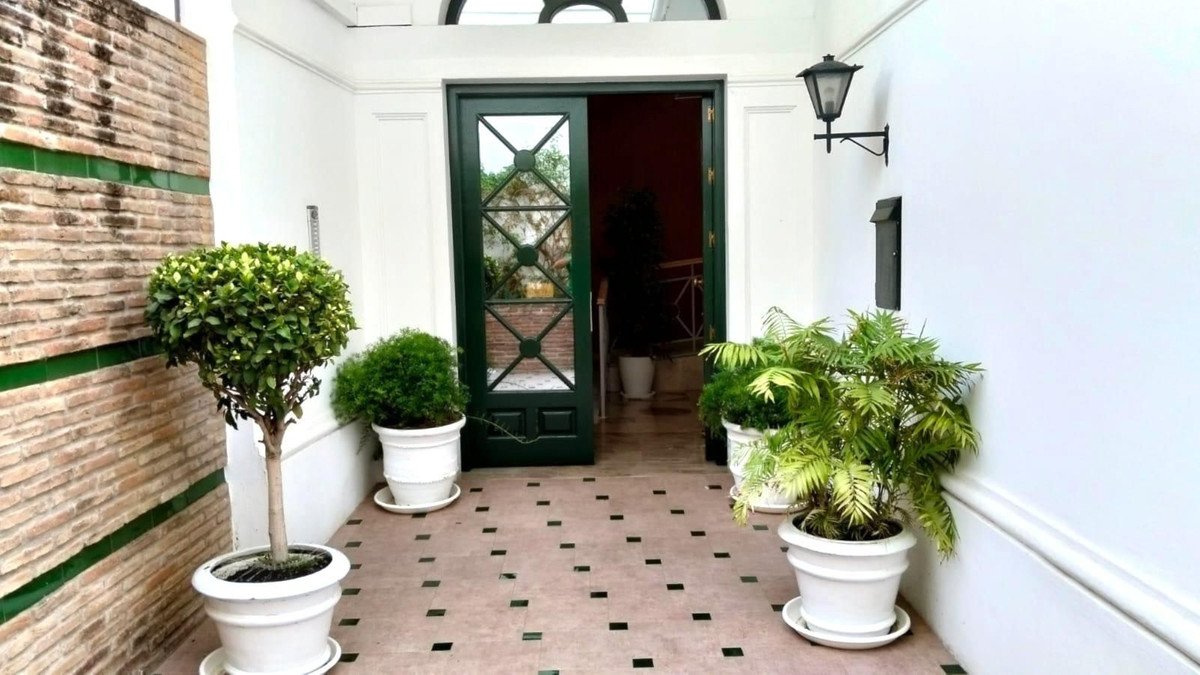 3 Bed Middle Floor Apartment in Marbella