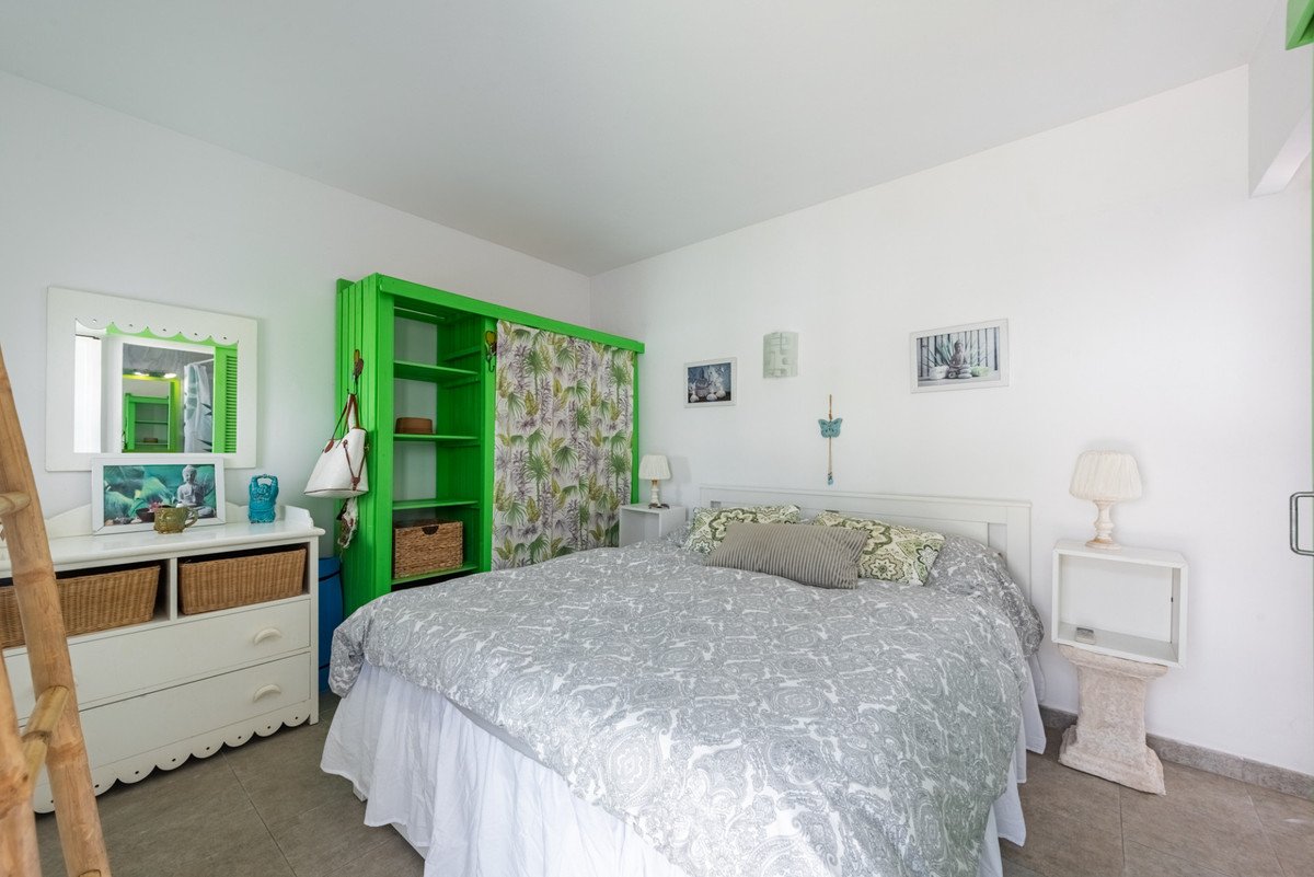 2 Bed Townhouse in Estepona