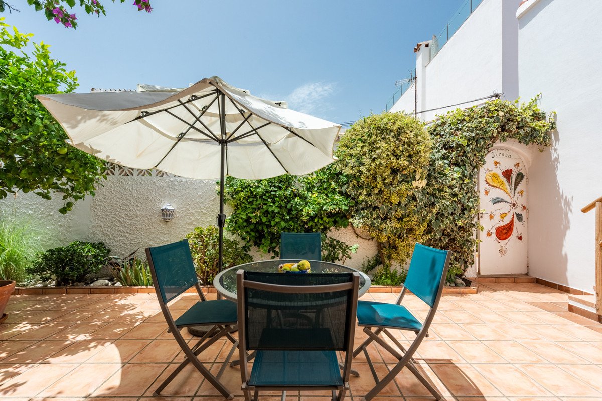 2 Bed Townhouse in Estepona