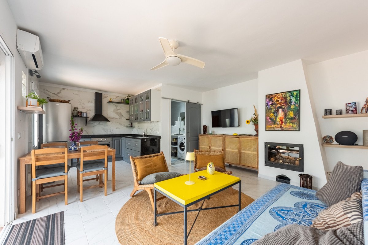 2 Bed Townhouse in Estepona